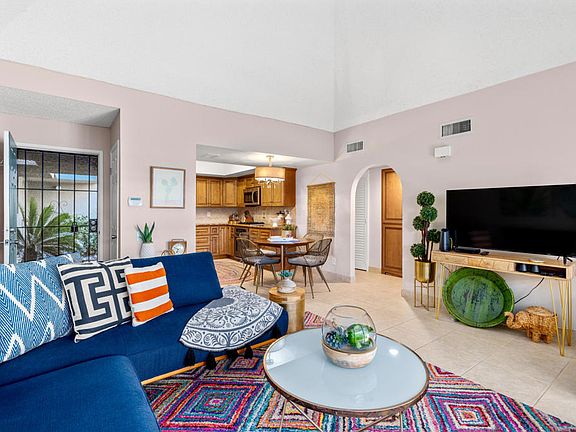 5th image of 71828 Eleanora Ln