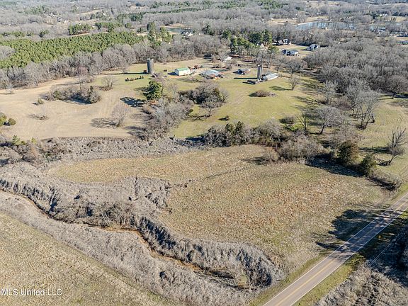 3rd image of 9338 Hudson Rd