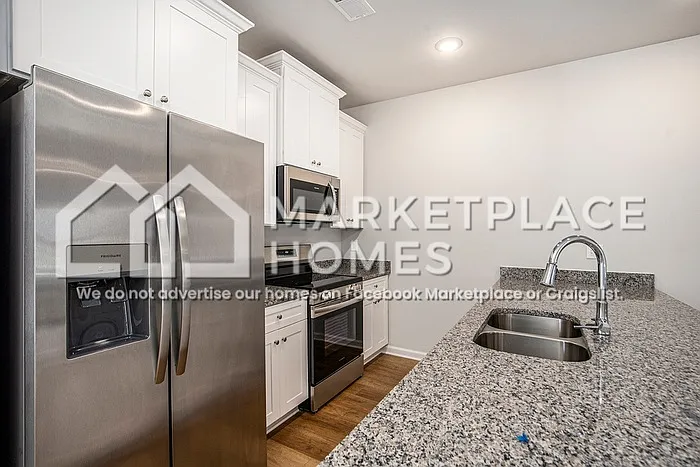 1914 Schoolhouse Ln — Photo 9