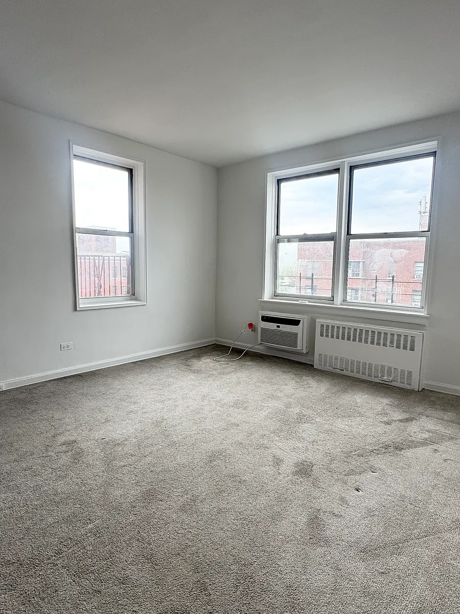 Building Photo - 2900 Ocean Ave #6B