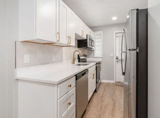 Available Now Newly Renovated Merion Village 1 Bedroom Townhome with Fenced in Yard, Columbus, OH 43206
