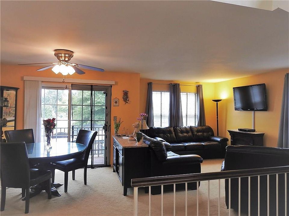 Living Rm