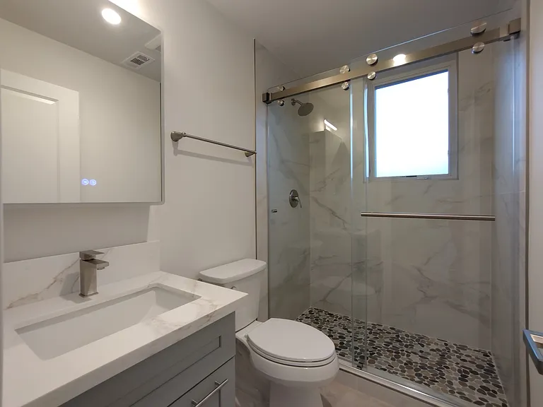 908 N Humboldt St #C — Photo 11