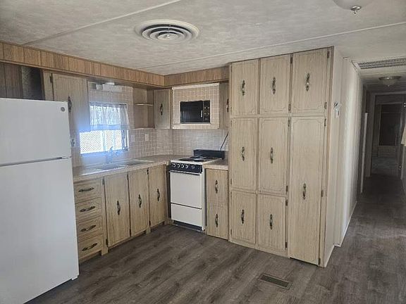 2nd image of 2600 E Allred Ave Lot 109
