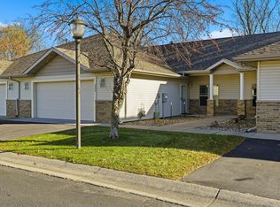 809 Dublin Ct, Mankato, MN 56001