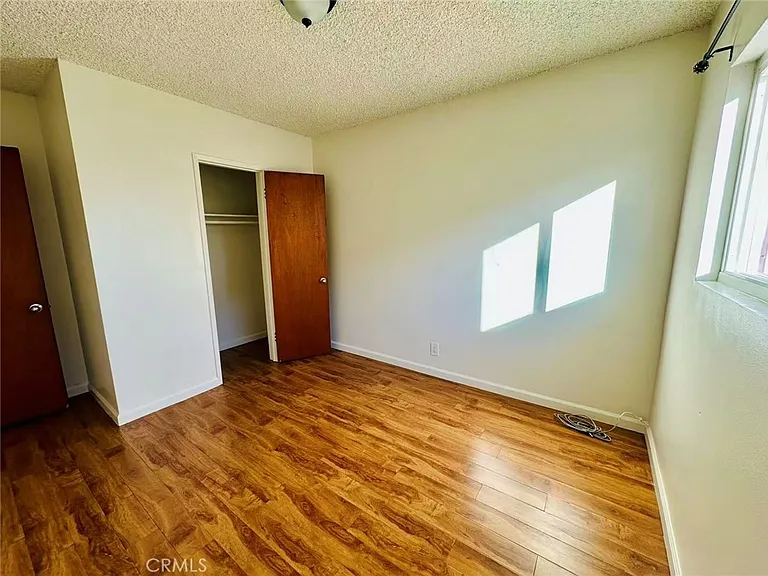 933 N Alameda Ave #6 — Photo 8