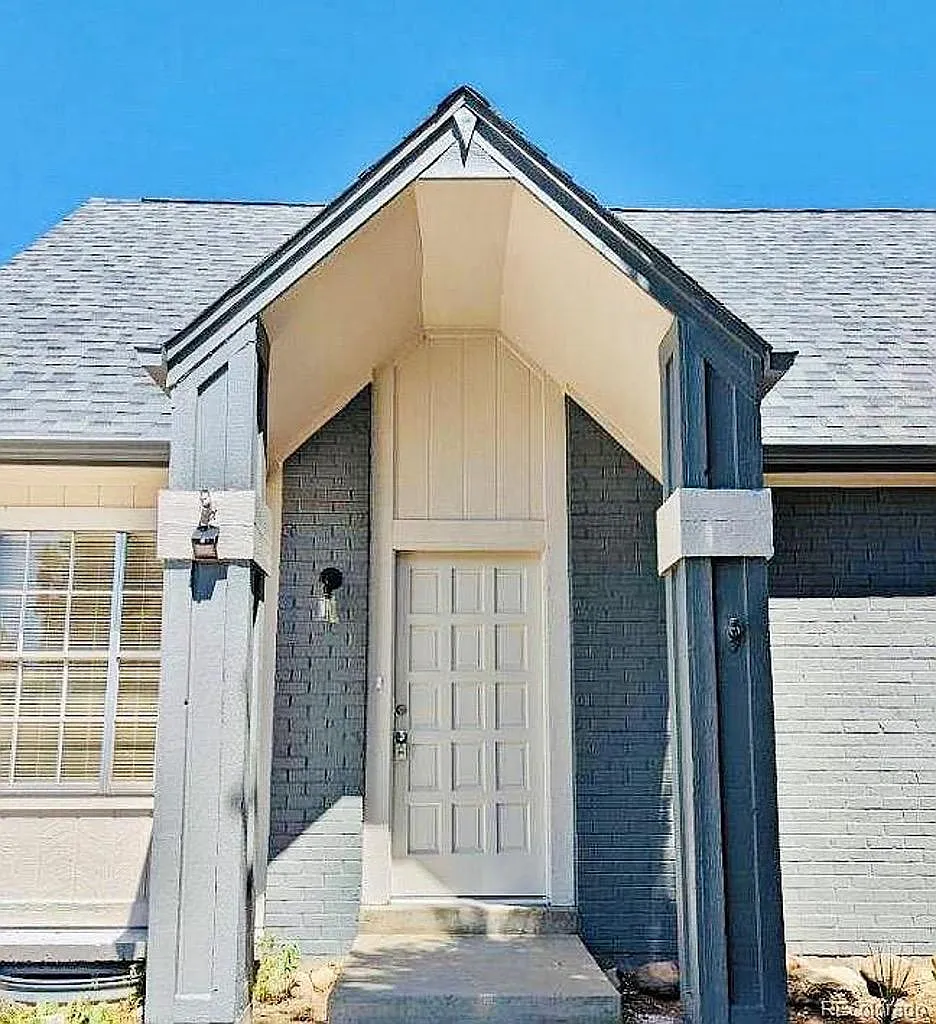 4363 S Eagle Cir — Photo 2