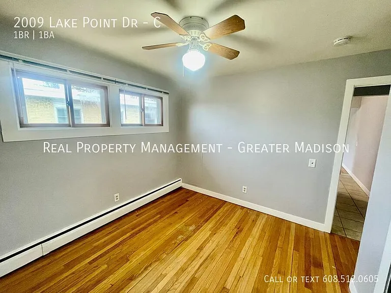 2009 Lake Point Dr #C — Photo 11
