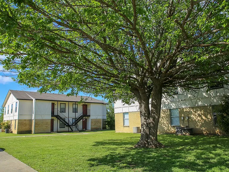 2609 E Highway 82 #2609 — Photo 3