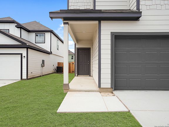 4th image of 10118 Carnelian Cove