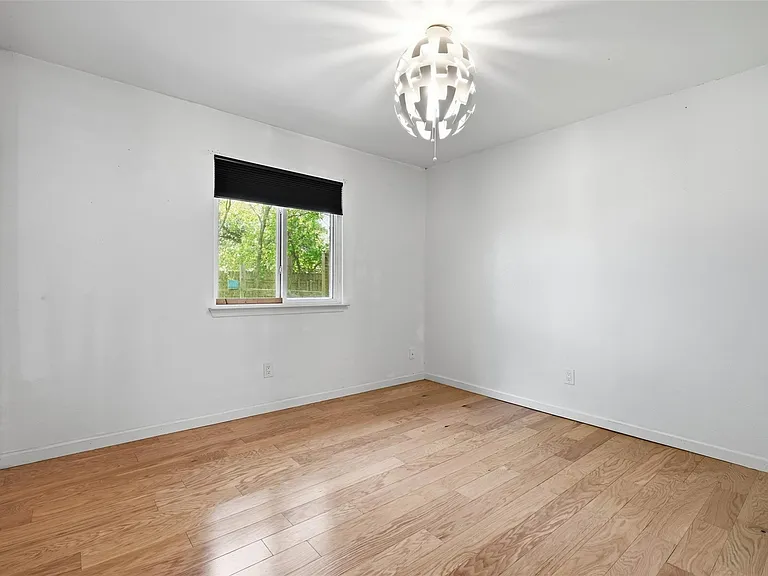 214 Glen Haven Ct — Photo 18
