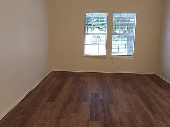 2nd image of 4541 Chris Dr