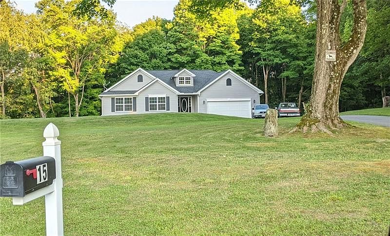 1st image of 15 Wildview Dr