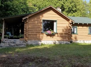 341 S Cadogan Point Rd, Cedarville, MI 49719