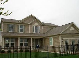 15242 W Sprucewood Dr, Lockport, IL 60441