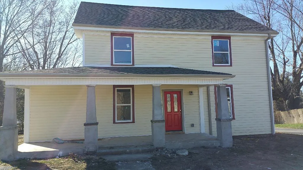 Christiansburg, 4 BR / 3 BA, Available Oct. 9th 2026 — Photo 1