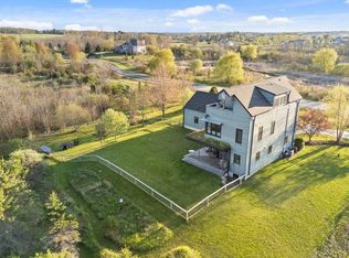 1038 Lakeland Rd, Grafton, WI 53024