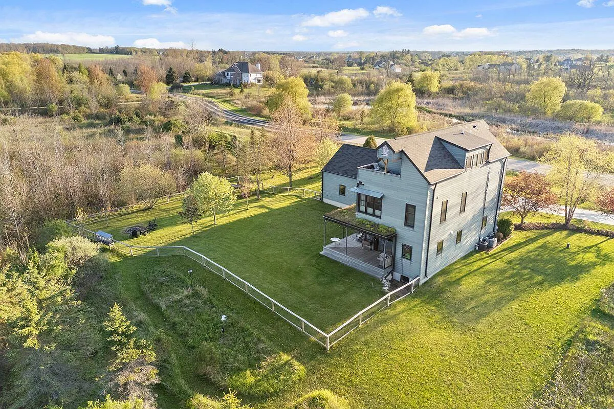 1038 Lakeland ROAD photo 1