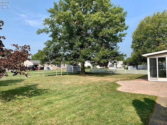 5th image of 213 Harvest Ln