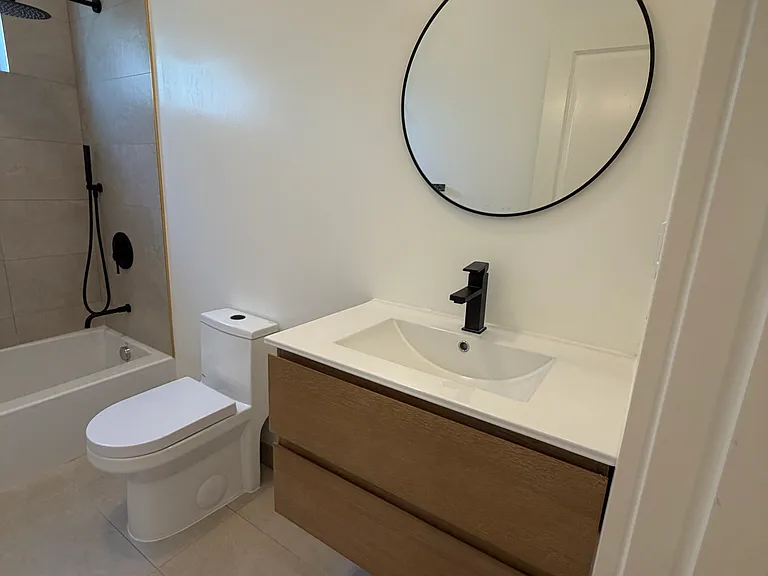 46 N Hamilton St #6 — Photo 25