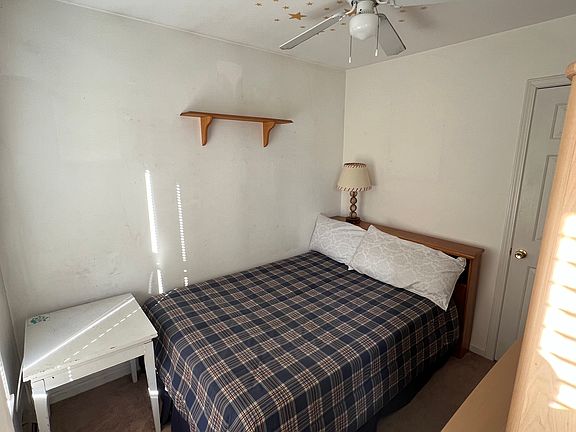 4th image of 125 Hudson Ave APT 2