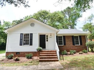 6417 Old Meadow Rd, Charlotte, NC 28227