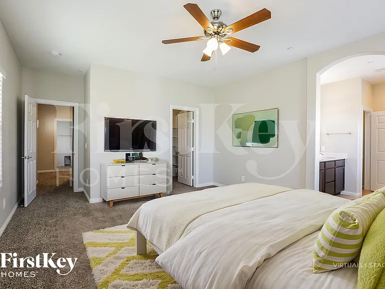 1134 Aubrey Springs Ave — Photo 9