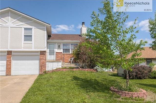 3 bed/1.1 bath townhome