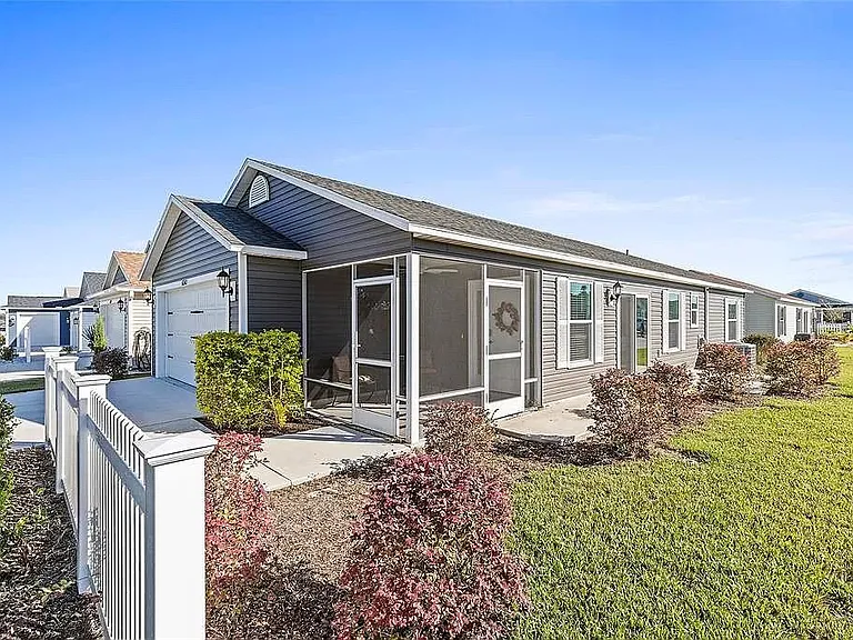 6343 Bertucci Ave — Photo 2