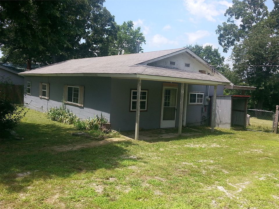 2nd image of 2815 State Highway Dd
