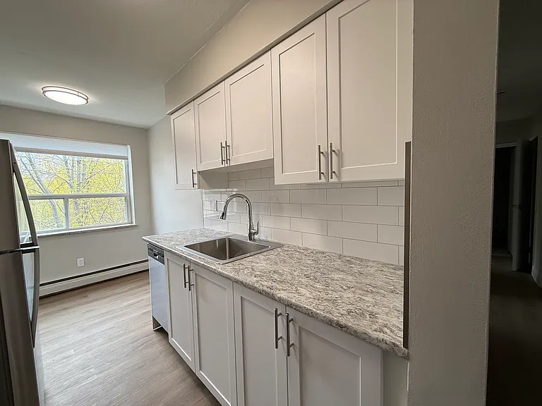 105 Water St — Photo 5