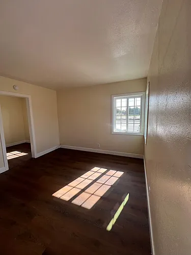 16217 Prairie Ave Photo 1
