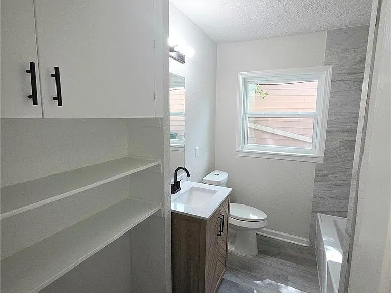 4931 Cosby St — Photo 10