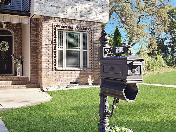 5th image of 1240 Golden Eagle Way