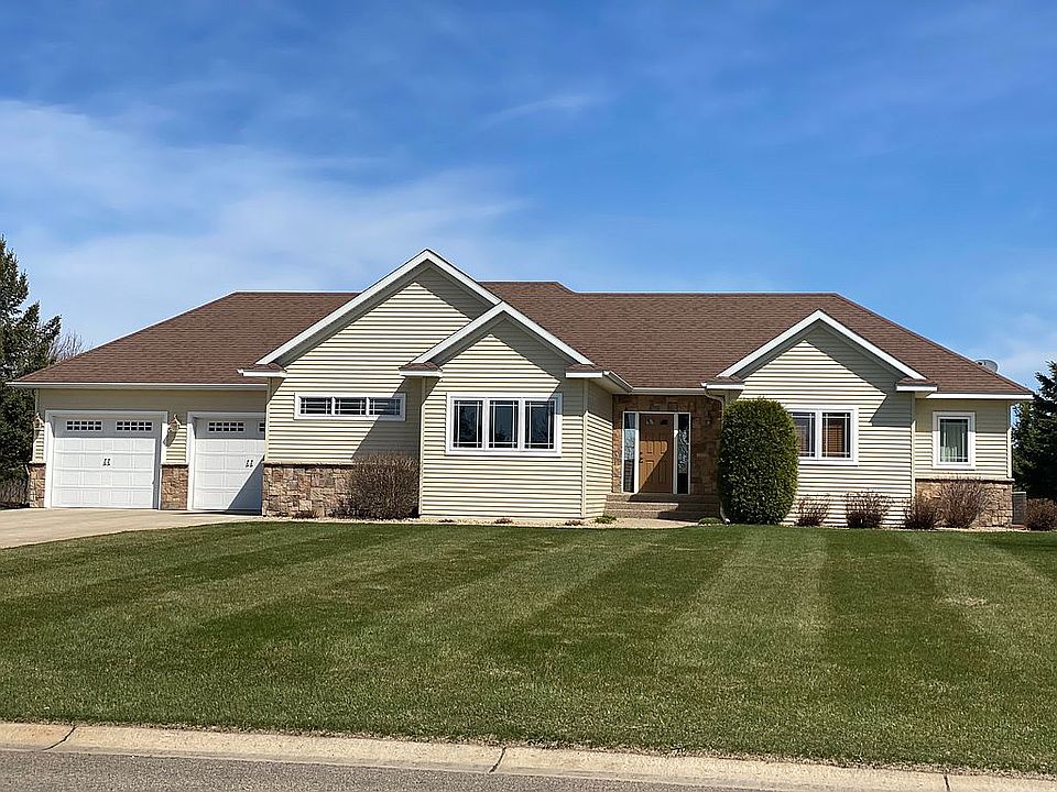 1st image of 975 Latoka Heights Ln SW