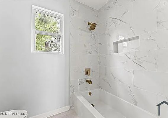 4th image of 3348 Commonwealth Ave