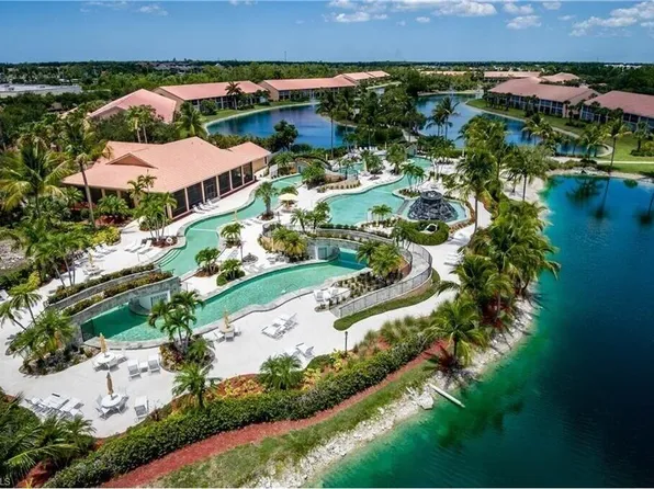 6810 Beach Resort Dr APT 15, Naples, FL 34114