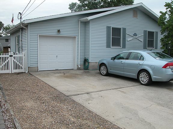 Oversized one car garage