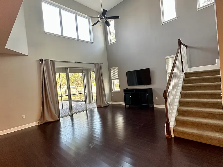 7922 Hampton Lake Dr — Photo 9