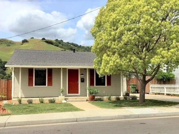 38049 Canyon Heights Dr, Fremont, CA 94536