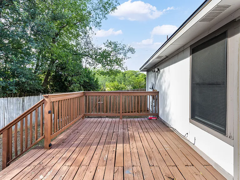1803 Heatherglen Ln — Photo 40