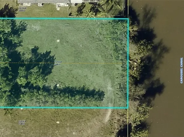 1217 NE 13th Pl, Cape Coral, FL 33909