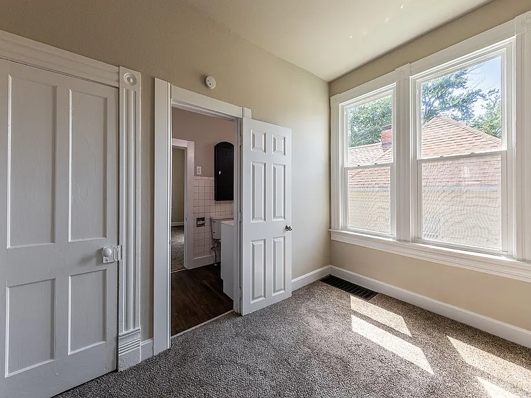 2905 Olive St — Photo 11