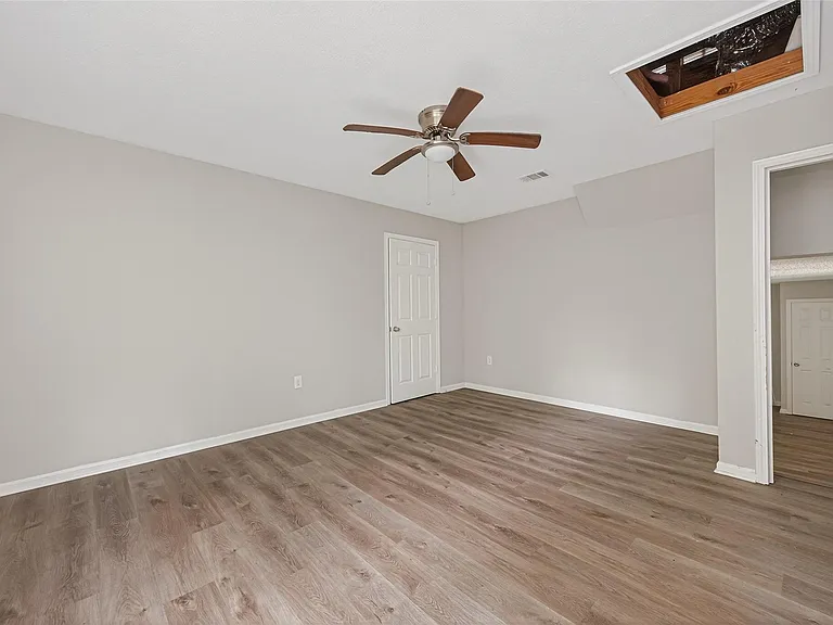 21146 Caney Dr — Photo 16