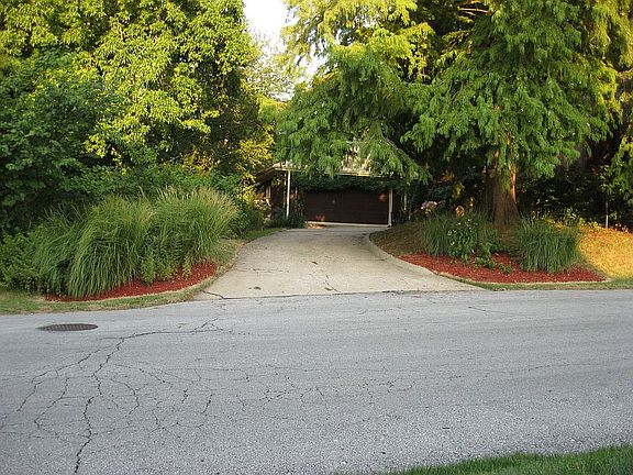 Garage - West side entrance on Hedges