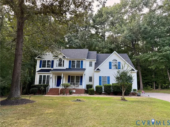 5221 Lippingham Ln, Chester, VA 23831