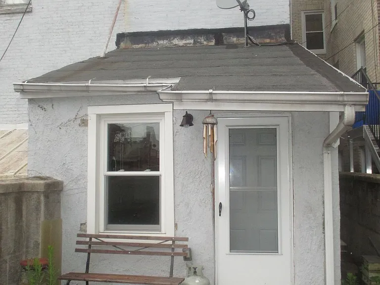 1911 E Pratt St — Photo 6