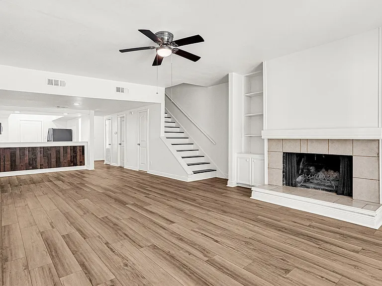 2022 Lakewood Ct — Photo 11