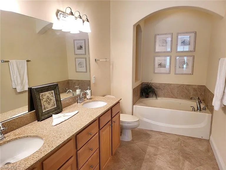 1337 Corso Palermo Ct #1 — Photo 14