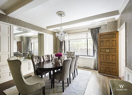 Sold by Warburg | media 13